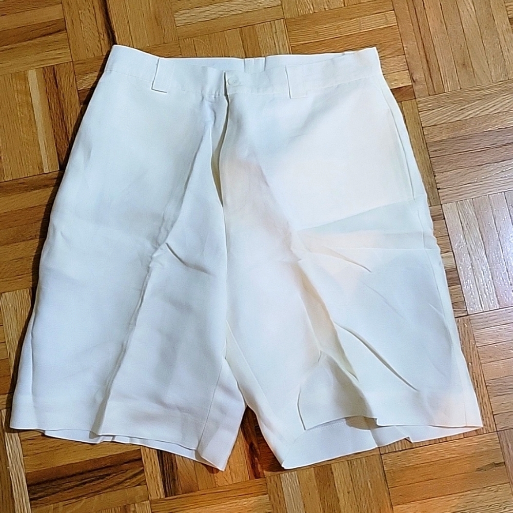 Kim Rogers linen shorts.